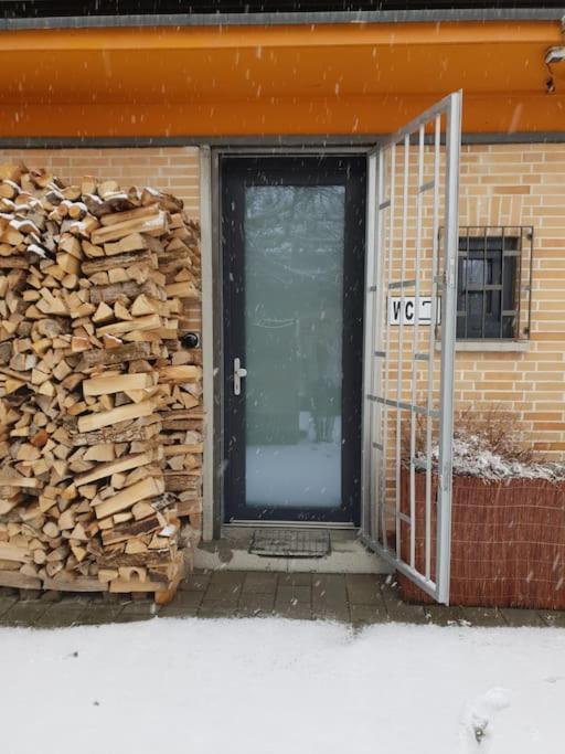 Kleine Wohnung Im - Konzept Flieger - 2 Stockwerke Tettnang Exteriér fotografie